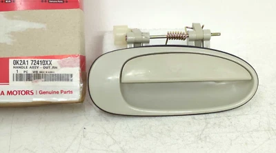Nueva manija de puerta trasera derecha original de Kia 1998-2004 Spectra & Sephia 0K2A172410XX Foto 1 de 4