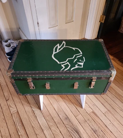 Vintage Green Metal & Wood Trunk Foot Locker 25 x 14 x 9.5 Indian Graphic on top Cover