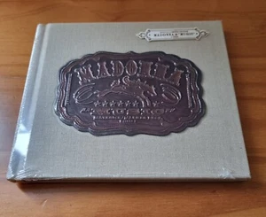 Madonna Music Limited Edition Cd Buckle Album Beige New/sealed . - Picture 1 of 4