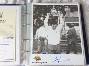 WESTMINSTER AUTOGRAPHED EDITION ALAN MULLERY SPURS ENGLAND - Picture 1 of 3