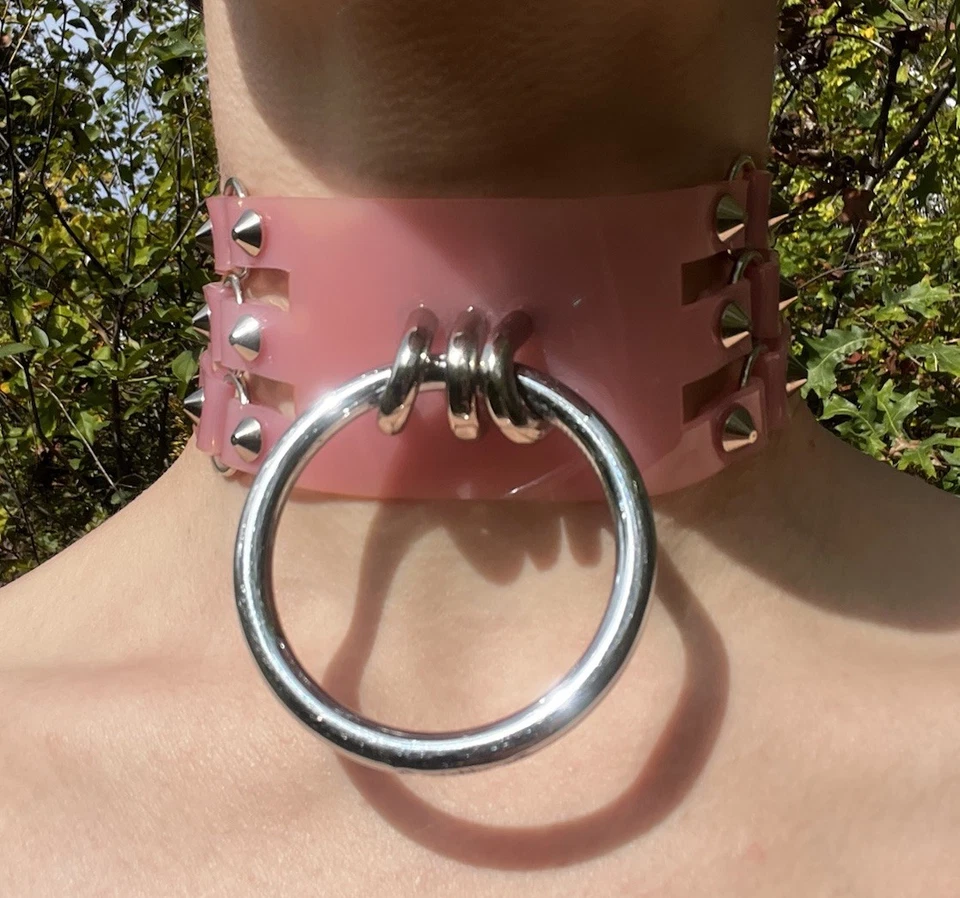 CREEPYYEHA O Anillo Vinilo Gargantilla Collar Rosa Rihanna Acero Inoxidable Nuevo Foto 1 de 4
