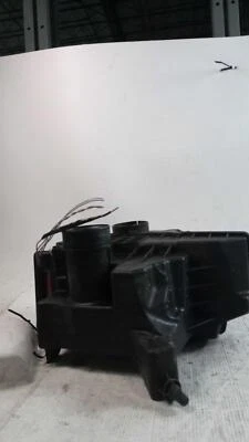 Nissan NV200 2020 conjunto de filtro de aire OEM 165003LM0A usado 101 k millas Foto 1 de 3