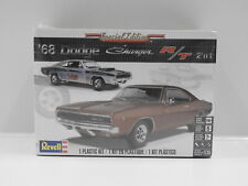 1:25 1968 Dodge Charger R/T 2 in 1 Revell 4202