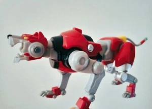 2017 Manga Netflix Voltron Red Lion robot 6" loose figure VGC - Picture 1 of 9