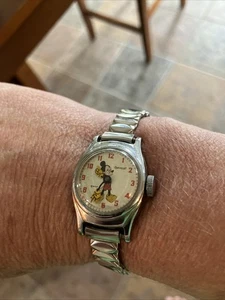 Vintage 1960s Mickey Mouse Ingersoll Watch Works Estate Works - Picture 1 of 4