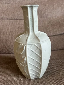 Fitz And Floyd Botanical Collection 6 inch Mint Green Vase - Picture 1 of 11