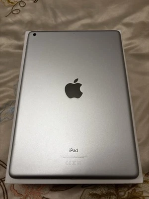 Apple - iPad 7ª Generazione (2019) 128 GB - Immagine 1 di 4