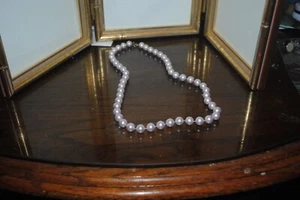Bellissima collana di perle bianche finte 11 in goccia lunga 22 pollici - Foto 1 di 2