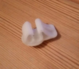 RENAULT 5 GT TURBO USED DASH BOARD DASHBOARD UPPER MOUNTING FIXING LOCATE CLIP - Picture 1 of 1