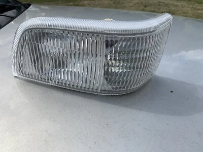 Marcador lateral de canto sinal de virada de passageiro Buick Roadmaster 2 lâmpadas R novo na caixa 1992-1996 - Imagem 1 de 4