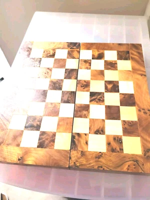 Chess Bord Moroccan Thuya Wood Folding 23 Cm Length By 12 CM No Chess Peace's - Image 1 of 4