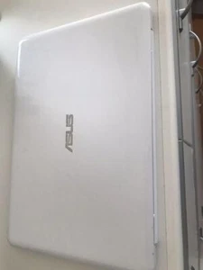 ASUS EeeBook X205TA White - Picture 1 of 5