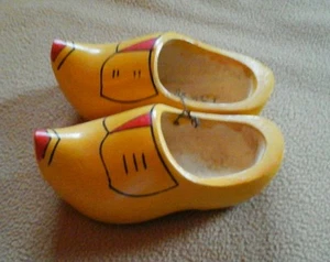 Decorative Dutch Wooden Clogs Holland Souvenir Childs Shoes Yellow size 13 1/2 - Picture 1 of 7