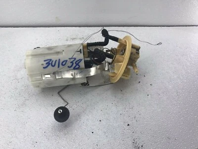 2003-2004 Volvo XC70 V70 turbo SW station wagon fuel pump & sending unit oem  - Image 1 of 4