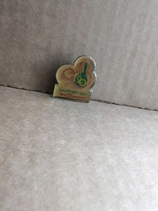 Vintage 1990s Walt Disney World - 20th Birthday Castle Pin - Picture 1 of 2