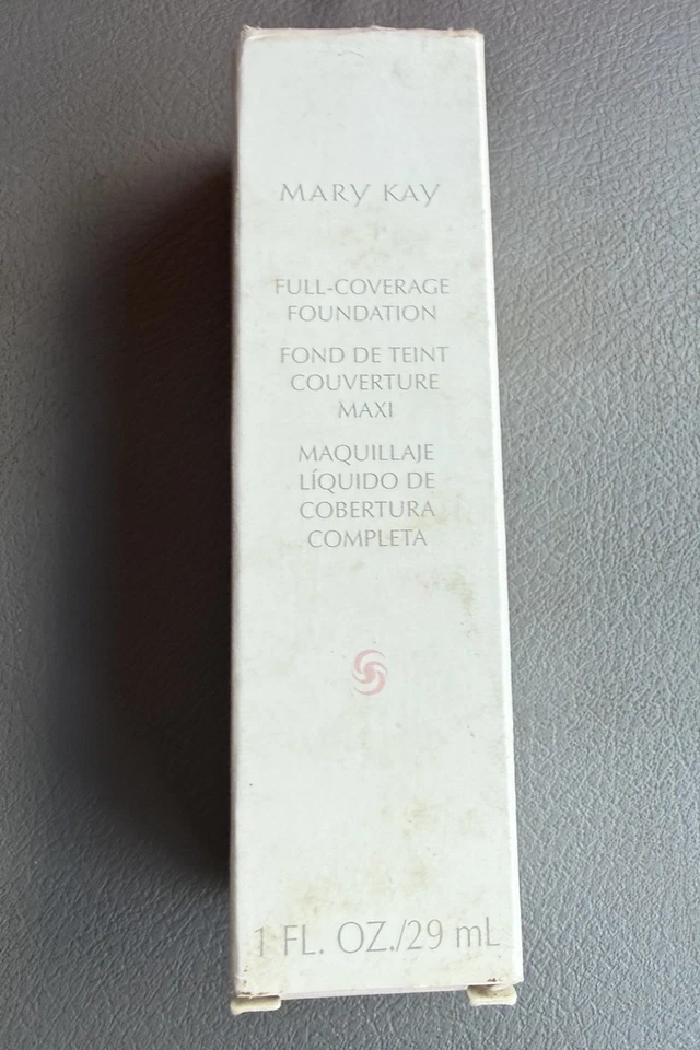 Mary Kay Full Coverage Foundation Bronze 607 Normal/Dry -Pink Cap -#378700 - Image 1 of 1