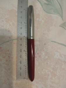 Parker 21 Chrome Cap, Red Barrel Fine Stainless Steel Nib Fountain pen - Picture 1 of 12