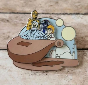 Spilla Landspeeder Disney Star Wars cartone animato Luke Obi-Wan C-3PO R2-D2 - Foto 1 di 2