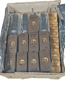 USSR KS573RF2 КC 573РФ2= 2716 U2716C 2Kx8-Bit  UV-EPROM Ic DIP-24  NOS QTY-2 - Picture 1 of 2