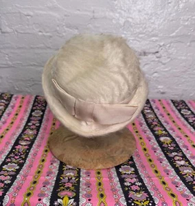 60s Cream Mod Brimmed Hat - Picture 1 of 8