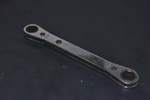 Llave de extremo de caja de trinquete desplazada Snap-On 1/2" 9/16" 6pt SAE 0° R-1618S - Imagen 1 de 6