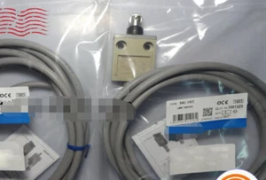 1PCS OMRON D4C-1432 D4C1432 LIMIT SWITCH -NEW FREE SHIP #pp #ON - Picture 1 of 1