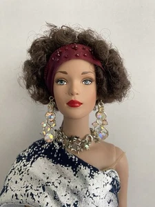 1999 Robert Tonner 16 Zoll Puppe neu gekleidet als modernes Prinzessin Outfit - Bild 1 von 9