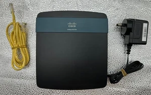 Linksys EA2700 Dual Band N600 Router WiFi Homebase 300Mbps Cisco In GC 5845 - Picture 1 of 6