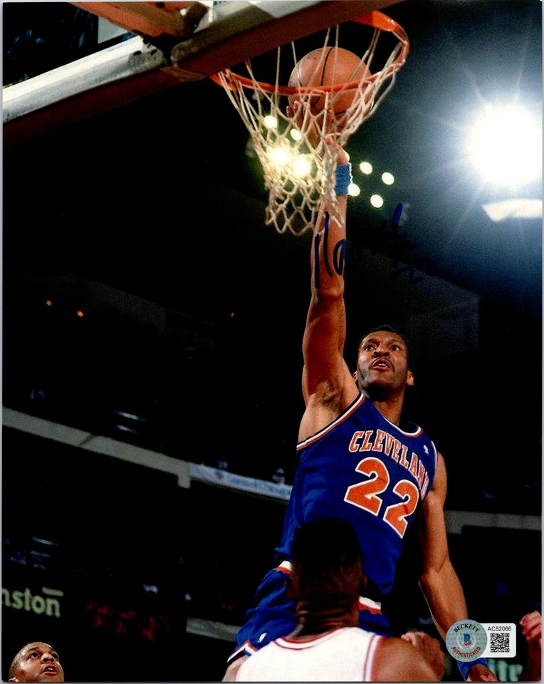 FOTO ASSINADA POR LARRY NANCE SR 8X10 BECKETT CERTIFICADO DE AUTENTICIDADE SLAM Dunk Champ Cavs Cavaliers 5 - Imagem 1 de 1
