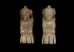 Ein Paar Ahnen -/ schamanistische Figuren aus Jade / Nephrit, China, 20. Jh. - Bild 1 von 15