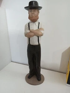 12" Amish man figurine. - Picture 1 of 4