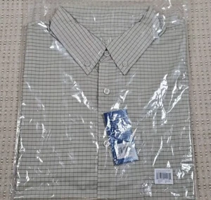 XL Huk Fishing Button Down Shirt Mens Khaki Citadel Plaid Teaser H1500146-250 - Picture 1 of 14