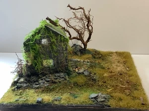 Diorama Maßstab 1/35 30x35cm Ruinenaufgabe BEMALT & fertig wie auf dem Bild - Bild 1 von 7