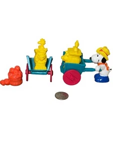 1989 Snoopy & Woodstock 2.75" McDonald's Action Figure #1 Peanuts Charlie Brown - Picture 1 of 7