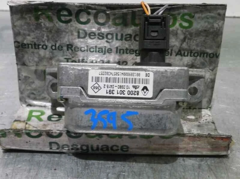 8200301391 centralita ASR para RENAULT LAGUNA II GRANDTOUR (KG0) 2001 884985 - Immagine 1 di 4