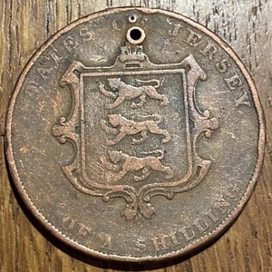 PIECE DE 1/13 SHILLING 1841 JERSEY 116000  EXEMPLAIRES SEULEMENT (746) PERCÉE  - Foto 1 di 2