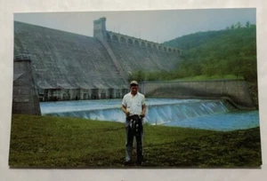 Fishing Below The Dam In Tygart Lake, State Park West Virginia. Postcard (V1) - Picture 1 of 2