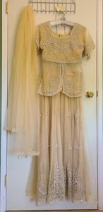 Vintage South Asia or Indo Golden silk thread Saree Sari 3 pcs Festive dress set - Picture 1 of 18