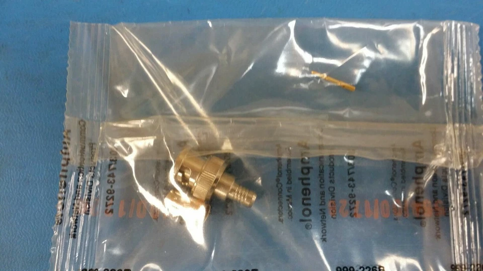 (2 PC) 31-70008-1000 AMPHENOL RF Connectors / Coaxial Connectors 75 OHM BNC PLUG - Image 1 of 1