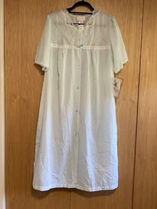NWT BARBIZON LADIES AQUA EMBROIDERED MID-LENGTH ROBE/DUSTER/HOUSECOAT LGE VTG - Picture 1 of 10