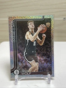 Danny Wolf 2025-26 Topps Baloncesto #227 Brillo Arena Novato RC Brooklyn NETS - Imagen 1 de 4