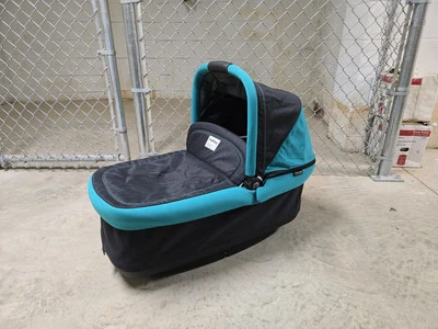FLAWLESS, Peg Perego Bassinet For Pop Up Stroller - Color Aquamarine ( RARE ) - Image 1 of 4