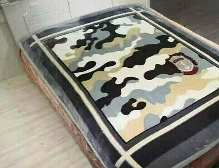 Kuscheldecke  150 x 200 cm, Blanket  Doppelseitige  Decke 2 Ply, 2,2 kg - Bild 1 von 1