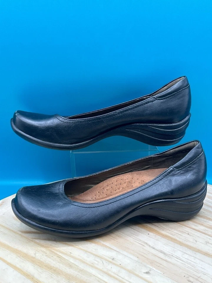 Zapatos planos de ballet Soft Style by Hush Puppies para mujer talla 7,5 M cuero negro sin cordones Foto 1 de 4