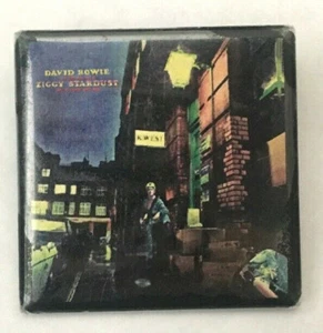 RARO Pin Coleccionable Cubierta de Álbum David Bowie Ziggy Stardust 2003 Anthill Trading - Imagen 1 de 3