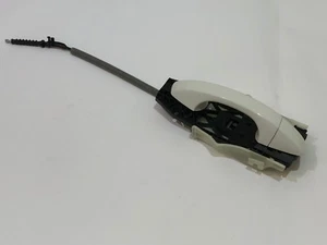 MANIJA Y SOPORTE PUERTA EXTERIOR SKODA OCTAVIA MK3 LADO CONDUCTOR TRASERO DERECHO / BLANCO - Imagen 1 de 8
