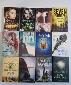 12 Fantasy Paperback Bundle Joe Abercrombie Cinda Williams Chima Daniel Abraham - Picture 1 of 3