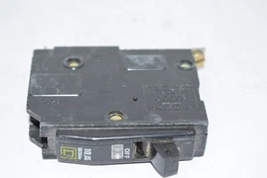 Square D 10.000 AIR 120/240VAC Leitungsschutzschalter 2 Lastdrähte 10-14 Kupfer - Bild 1 von 3