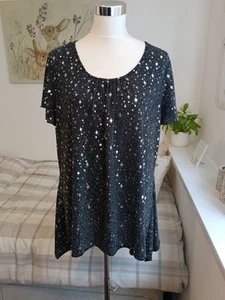 Julipa BNWOT Size 18 Black & Silver Star Print Hankey Hem Blouse Tunic Top - Picture 1 of 12