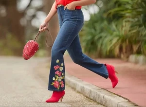 Joe Browns Women's Dark Wash Floral Embroidered Bootcut Jeans 18 - Picture 1 of 1